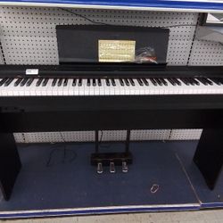 Yamaha Keyboard
