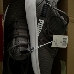 Pumas Size 11 