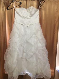 White wedding/ quince dress