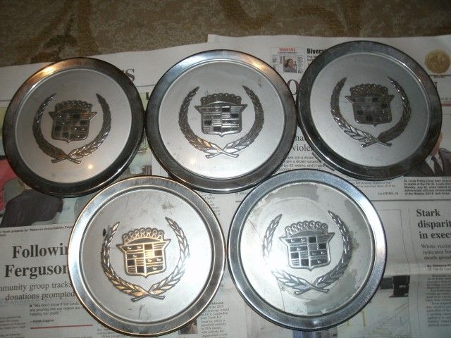 Cadillac Hub Cap Center