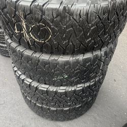 I Have 4 Tires 275-70-18 Bf Goodrich Ko3 Good Condition $250 All Four Mounted And Balanced 