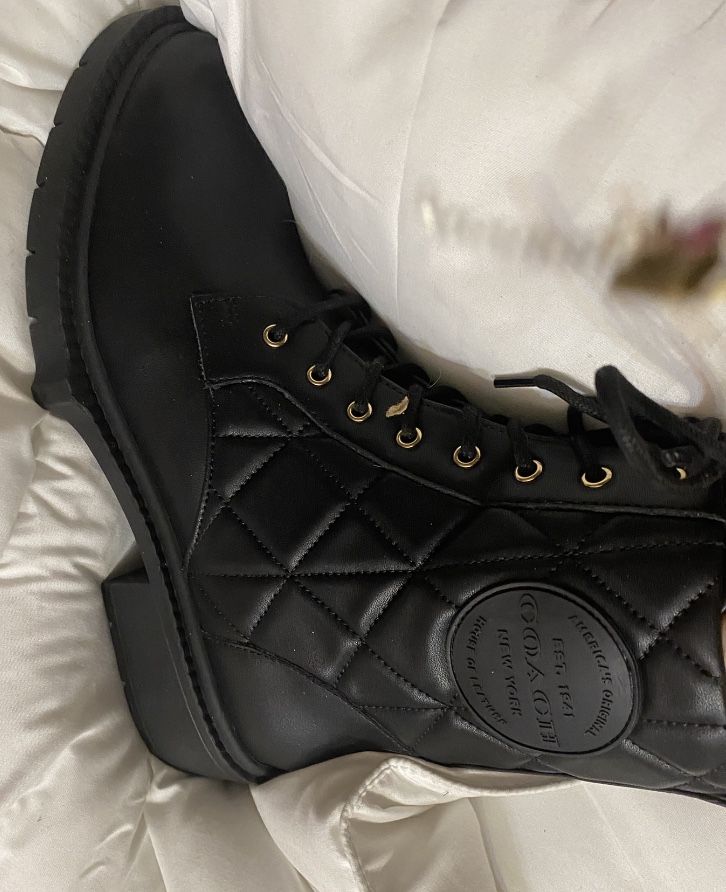 Coach Boots 7.5