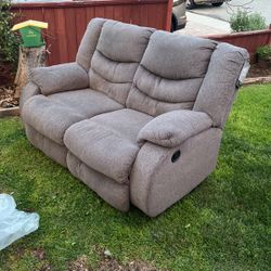 Reclining Loveseat