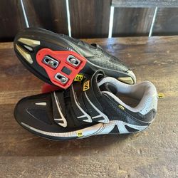 Peleton Woman’s Size 5 Cycling Shoes