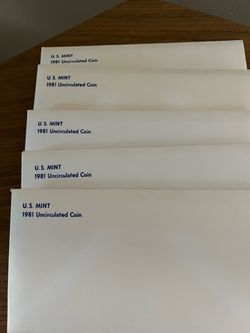 1981 uncirculated coins. Each envelope has 13 coins.