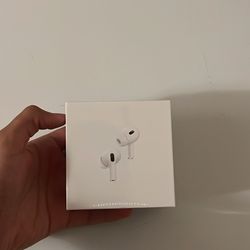 Airpod Pro Gen 2 *NEED GONE SEND BEST OFFER* *SHIPPING AND PICKUP*