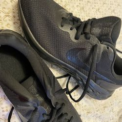 Brand New Nike running  Shoes Size 9 Men