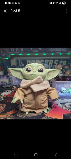 Hasbro Star Wars The Mandalorian Baby Yoda (Grogu) Talking Figure Toy 2020 read