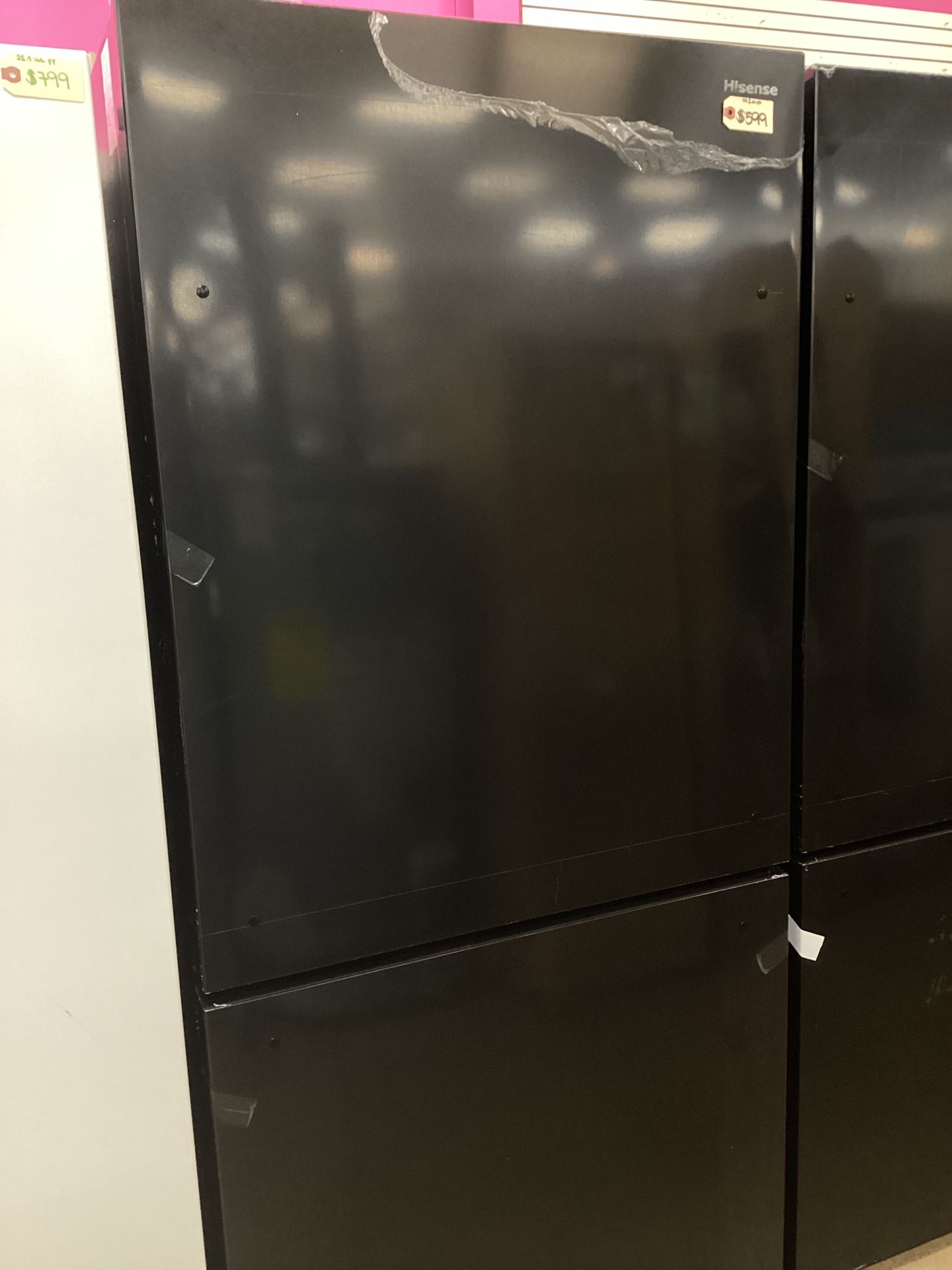 Hisense 17.2 cu.ft. Refrigerator With Bottom Freezer With Energy Star Certified