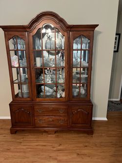 Free Dining Hutch