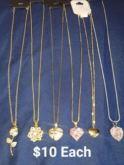 Necklace. Cadena. Gold Color. Silver Color. Rhinestones. Flower. Rose. Pink Heart. Fashion Jewelry
