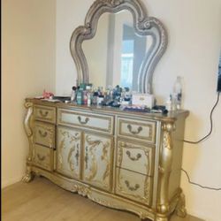 Luxury Dresser With Mirror $999