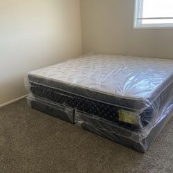 Queen Mattress Come With Free Box Spring  - Free Delivery 🚚 Today To Reasonable Distance 