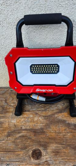 Snap on lamp 2000 lumens Tool Only electric