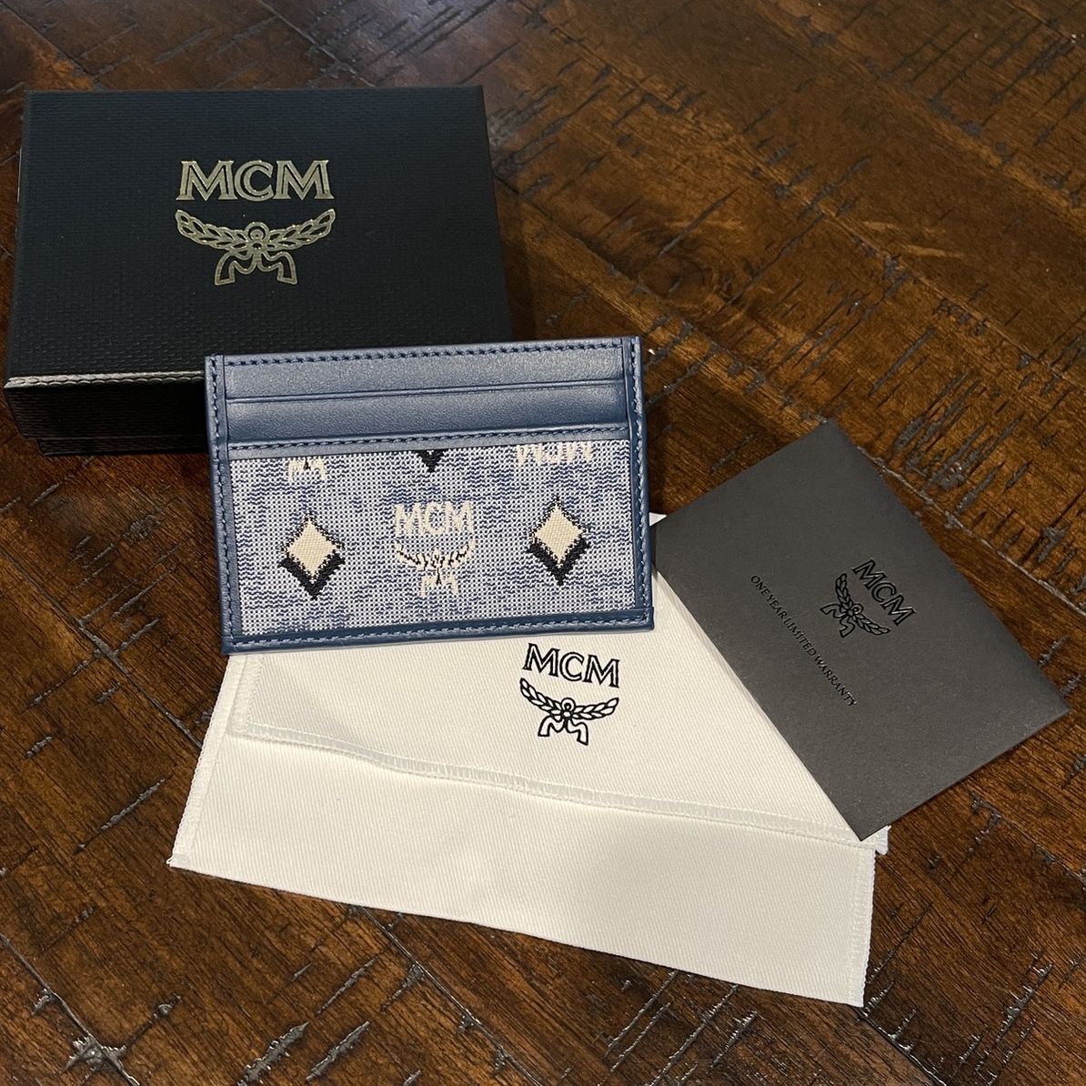 AUTHENTIC MCM Wallet On Chain W/box + Dust Bag for Sale in Houston, TX -  OfferUp