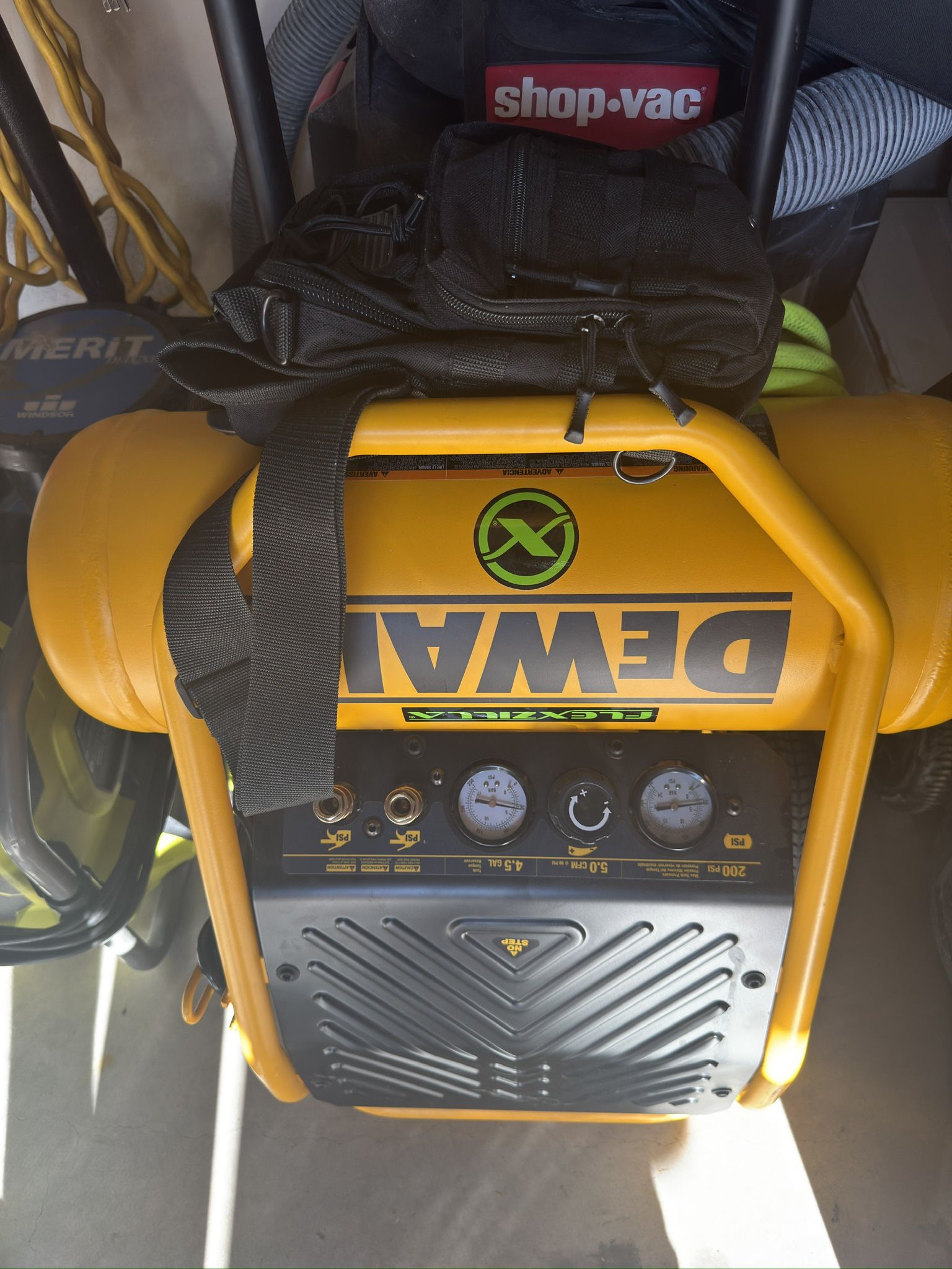 Dewalt 4.5gal Portable Electric Air Compressor