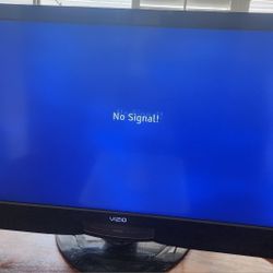 Vizio 32 Inch TV- 