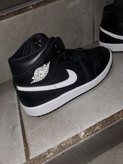 Jordan 1 mid  womans 7.5