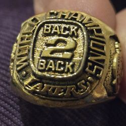 Lakers Ring