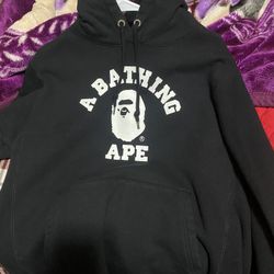 Size M Bape Hoodie 