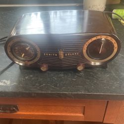 Zenith Bakelite Model L518