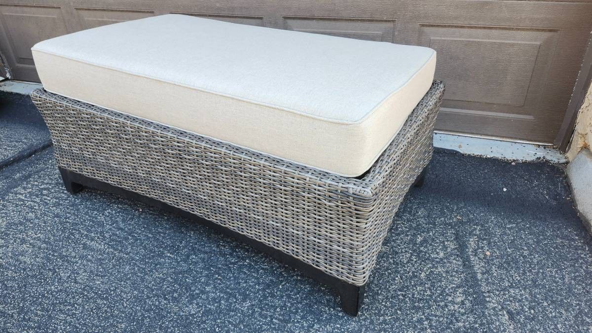 Large Outdoor Resin Wicker Rattan Ottoman With Cushion 	