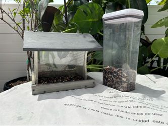Outdoor birdhouse and Food