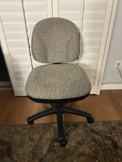 Office Master Premium Office Chair OMI-BC42 2 Available $25Each/ 2 For $40