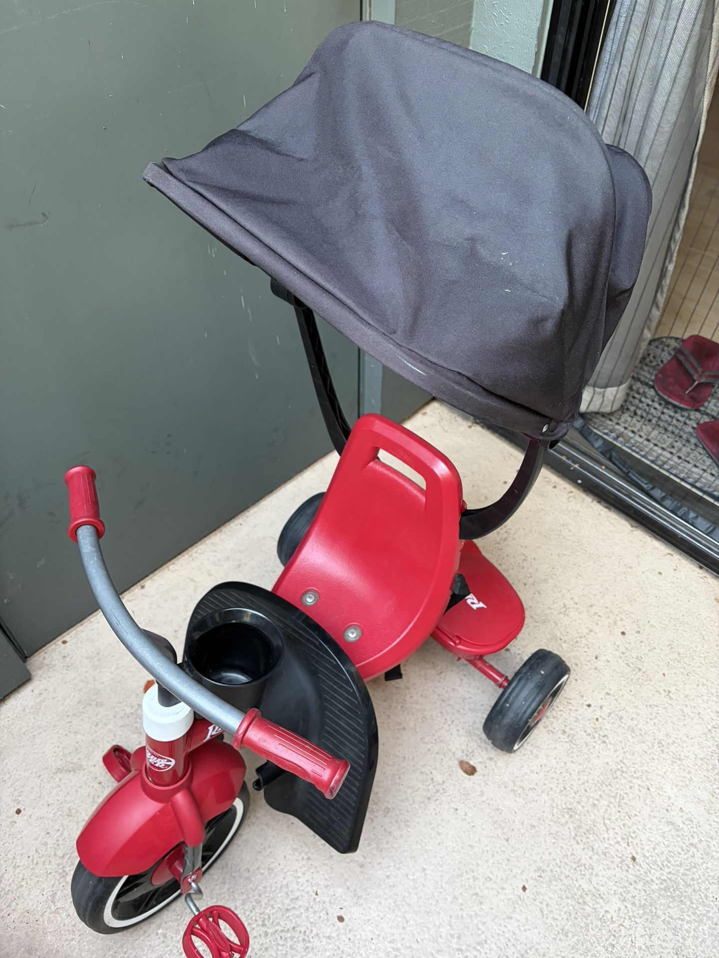 Radio Flyer Kids Tricycle. Hardly used