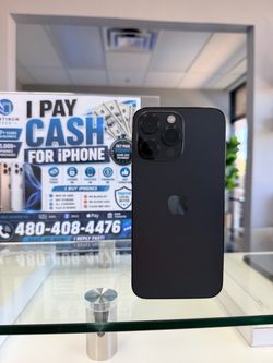 Unlocked iPhone 14 Pro Max 256Gb scratches on screen