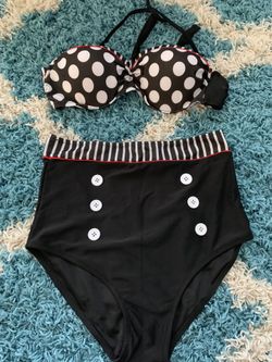 Women’s retro Pin Up style high waisted swimsuit