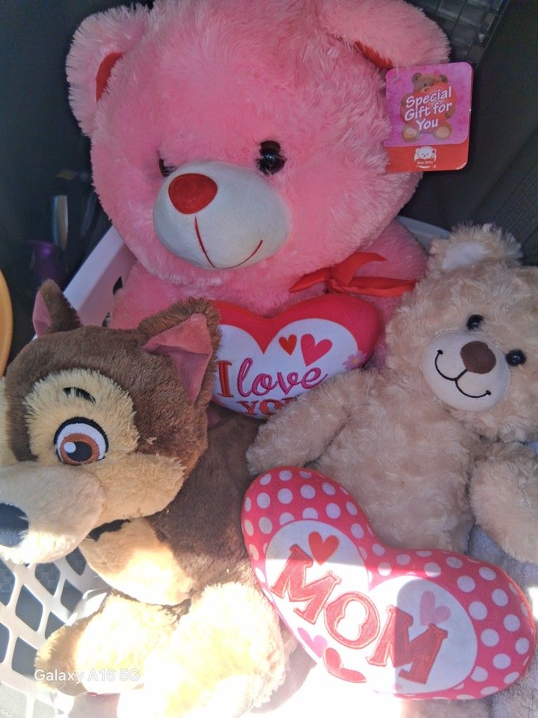 Stuffed Animals BUILD A BEAR WORKSHOP!!!