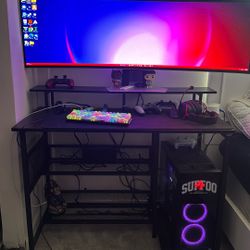 Gaming Set Up 