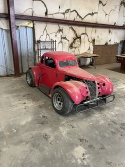 Legend Race Car W/ Extra Parts