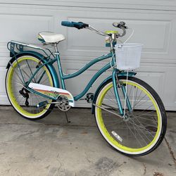 Fully Loaded Huffy 7 Speed Beach Cruiser Bike