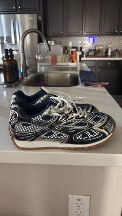 Bottega Sneakers