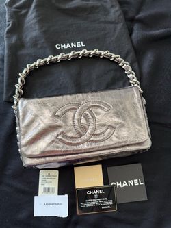 Chanel classic bag with flap