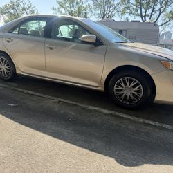 2012 Toyotq Camry  