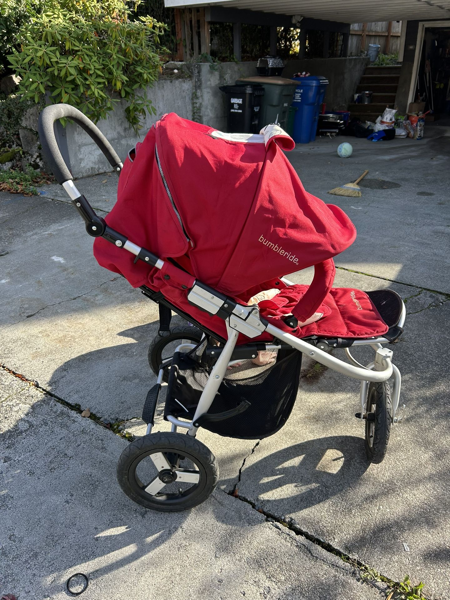 Bumbelride 3 wheel stroller