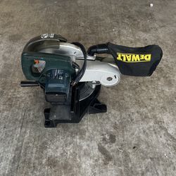 Black & Decker power miter saw