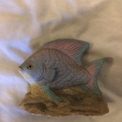 Sand Art ceramic Fish Figurine. 