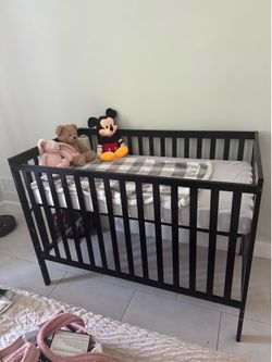 Crib with mattress