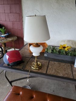 Nightstand lamp