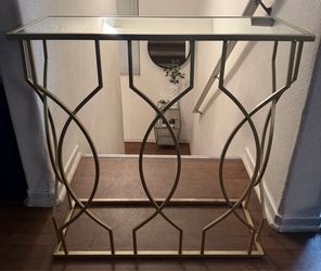 Gold table