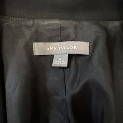 Ann Taylor Size M Black Women’s Blazer