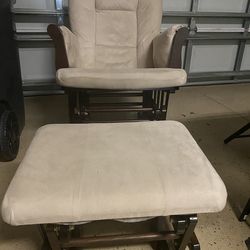 Comfortable Rocking Glider Chair w/ Matching Ottoman – Beige & Dark Wood 🪑✨