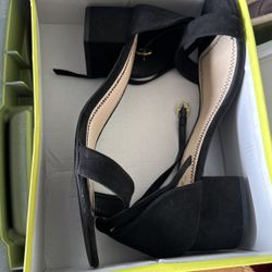Woman’s Black Heels