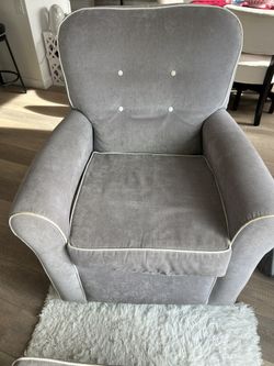 Comfortable Swivel Rocker And Matching Ottoman