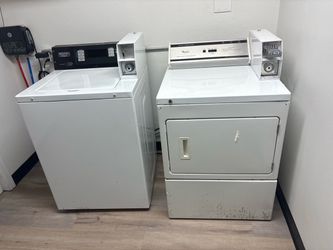 Maytag & Whirlpool Commercial Washer and Dryer Set