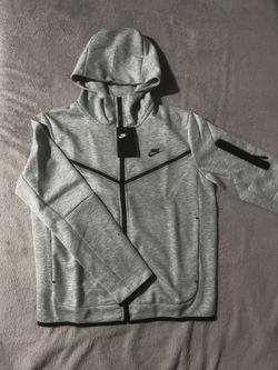 Nike Tech (Grey)
